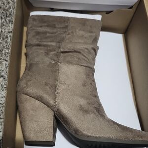 Worthington Udelle Porchini Taupe Suede Ankle Boots
